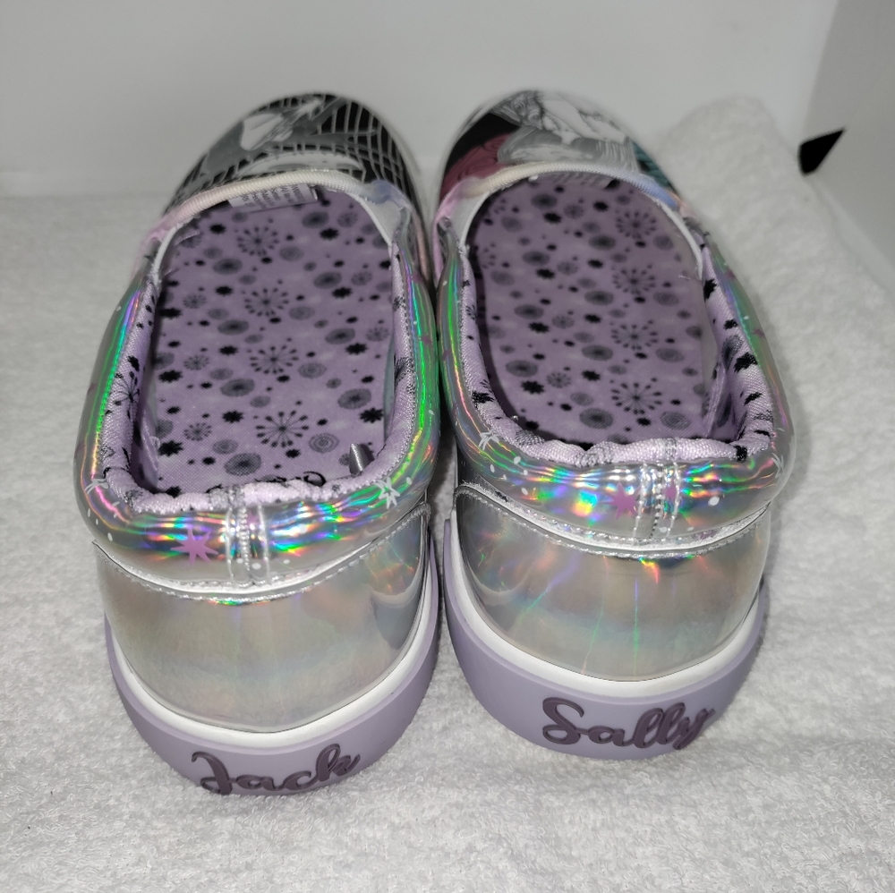 Nightmare Before Christmas Women's 6.5 Low Top Slip-On Sneaker Shoes - Picture 5 of 7